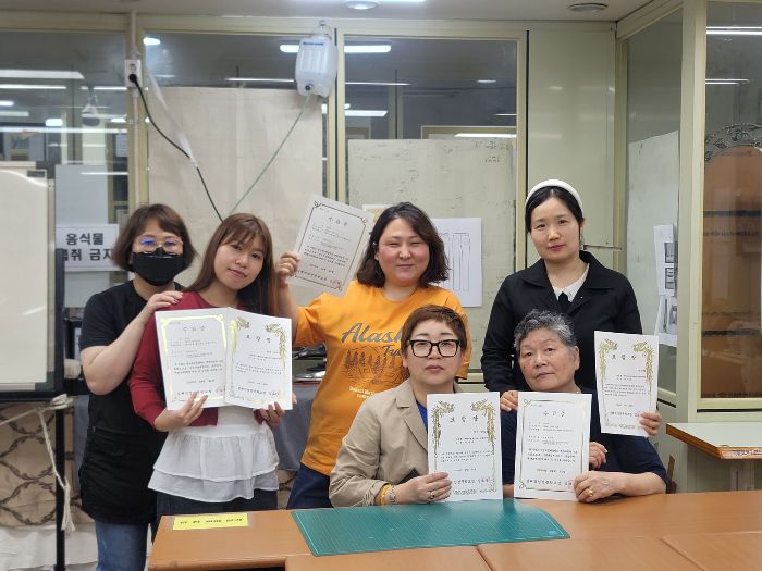 웨어러블 헬스케어 의류디자인 수료식